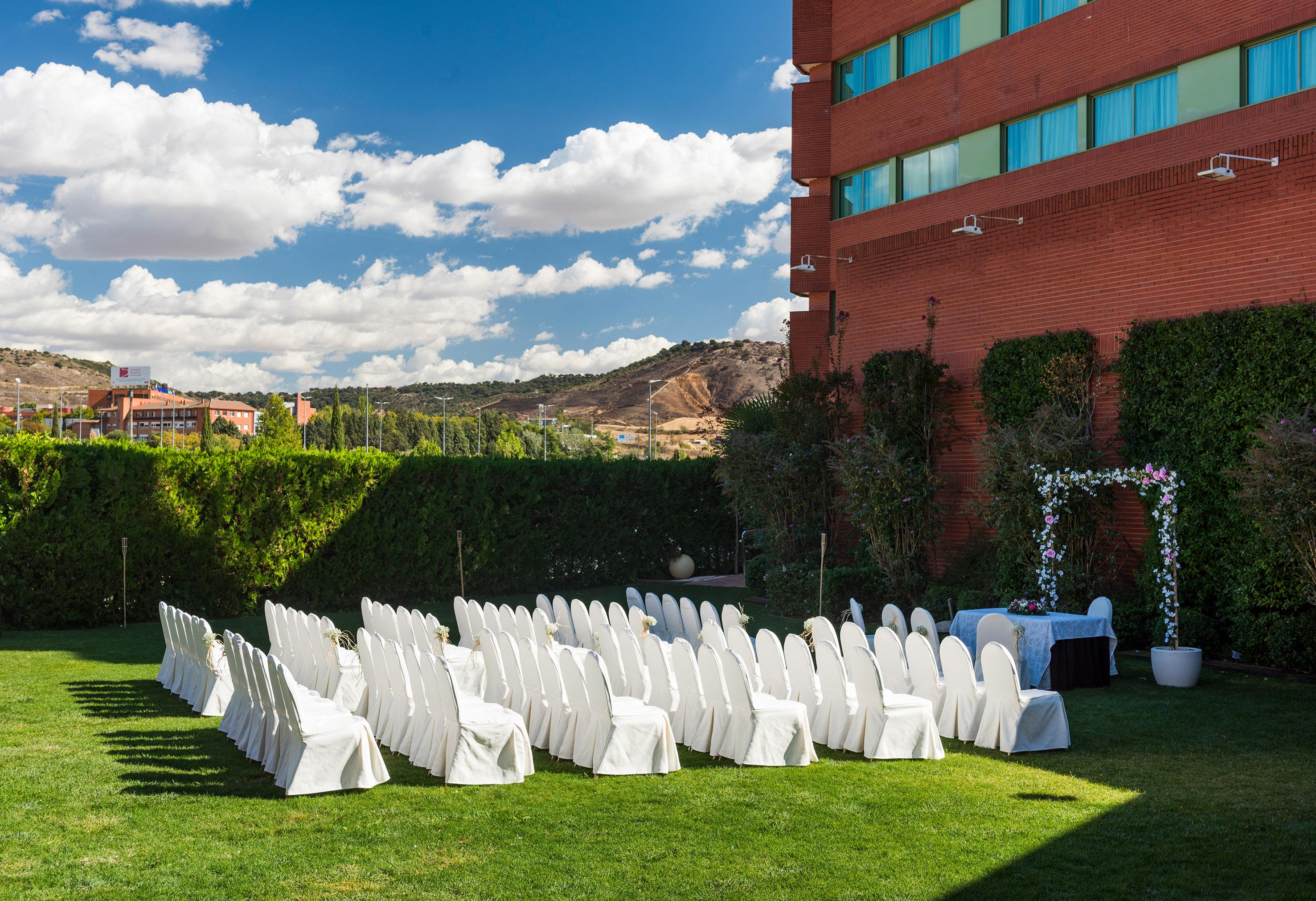 Hotel Guadalajara & Conference Center Affiliated By Melia Exterior foto